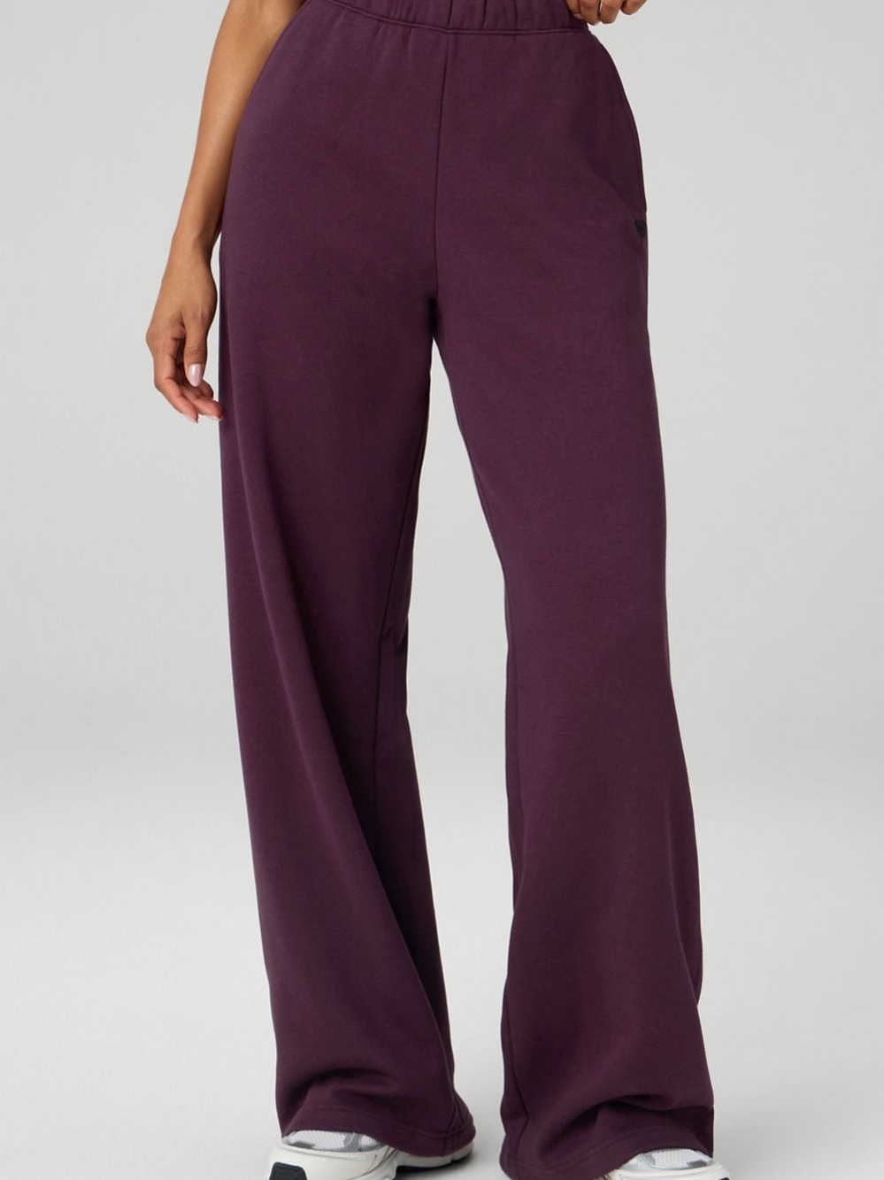 Fabletics- Cozy Fleece Wide leg Sweats - L